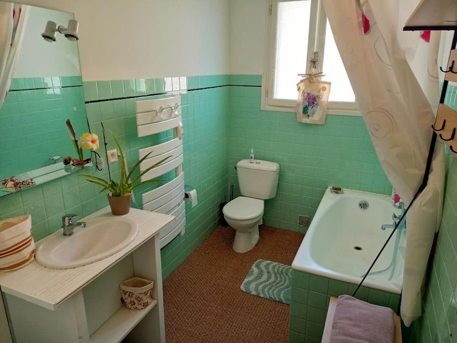 Maison 4 Pers Avec Jardin Au Pied Des Montagnes Риа Экстерьер фото